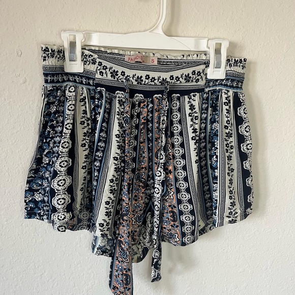 Paradise USA Pants - Paradise USA boho shorts, size S